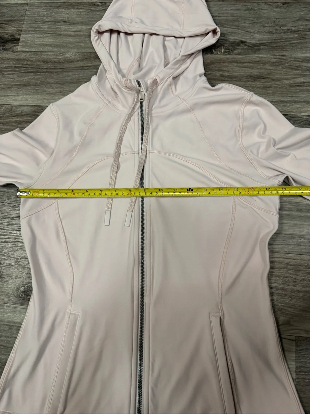 Lululemon Hooded Define Jacket in Smoky Blush Size 10